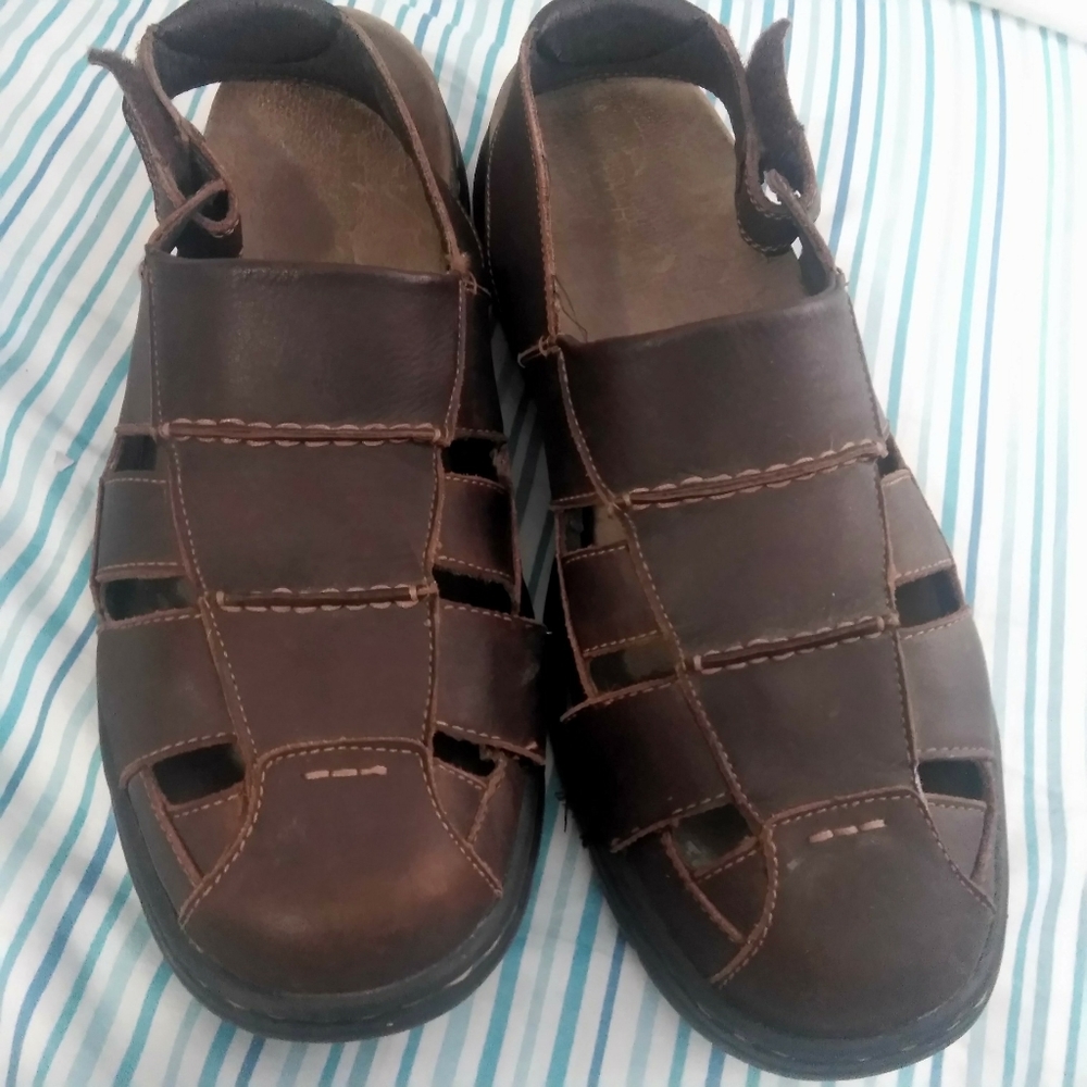 New Balance leather sandals